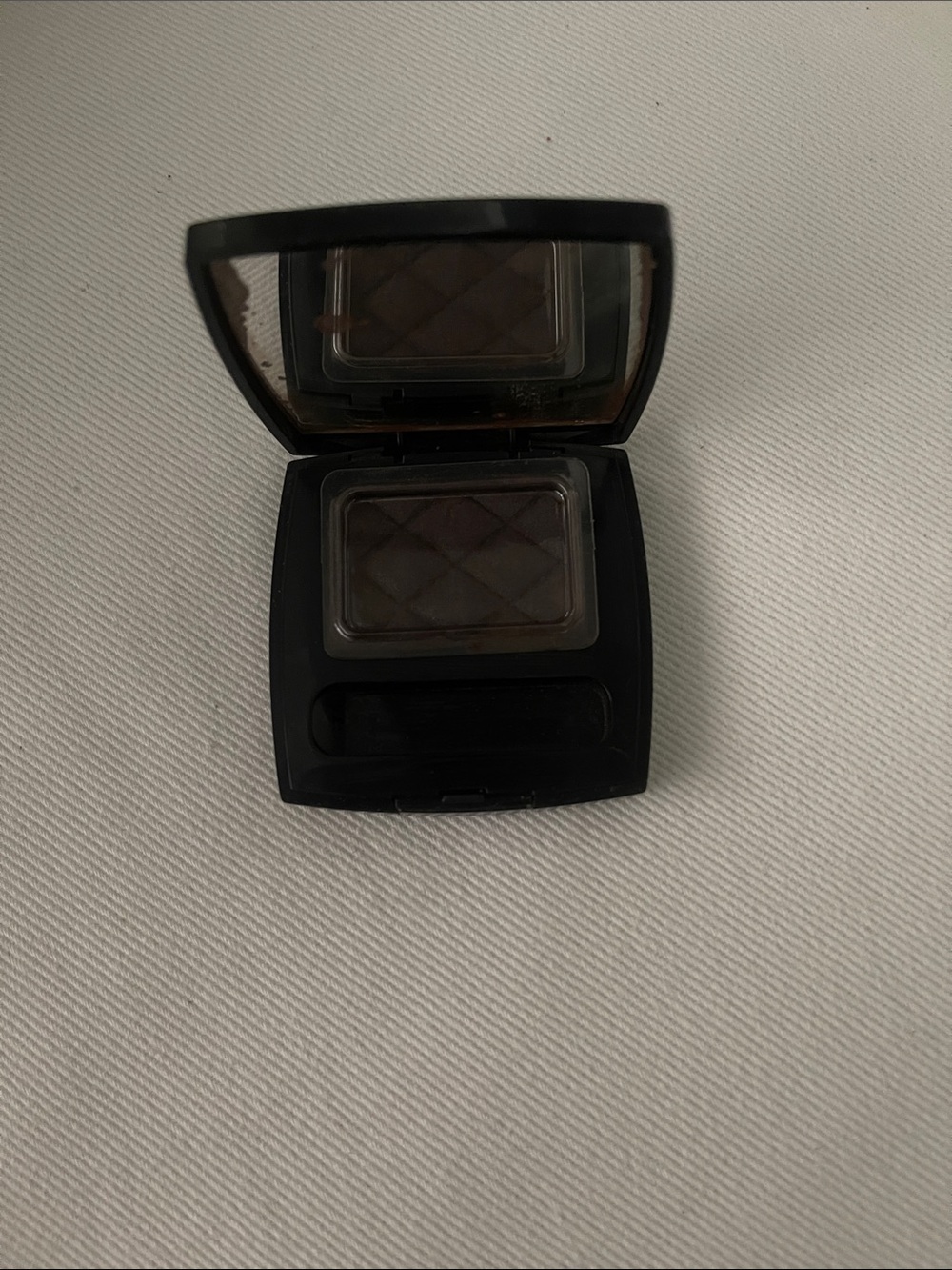 Chanel Ombré Couture Jersey Ambre/Taupe Eyeshadow 0.07 oz - Picture 4 of 5